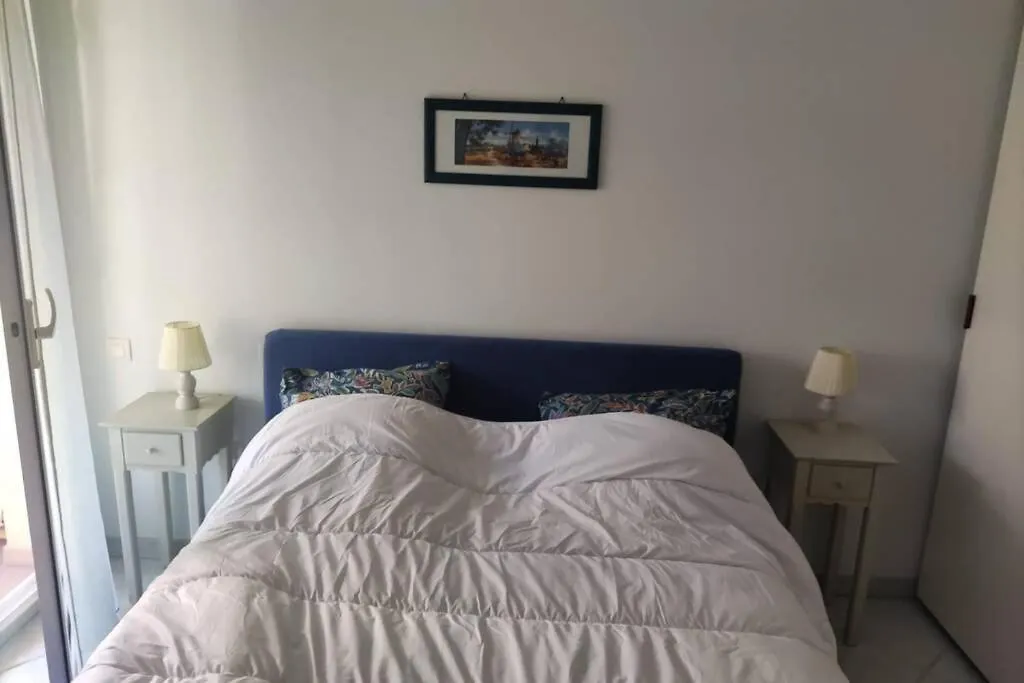 Appartement Havre de paix en plein centre ville, 4 couchages Menton France