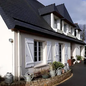 Dans , Gouesnou France